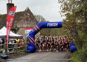 Photograph of the start of the Wimborne 10 mile road race 